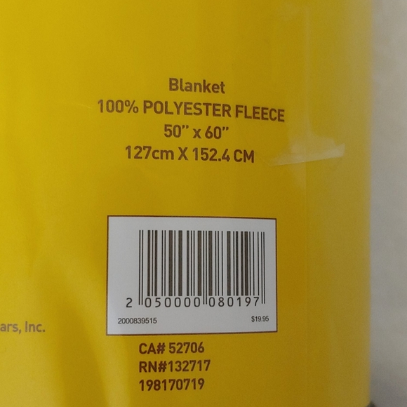 M&Ms Blanket Fleece - Picture 3 of 3